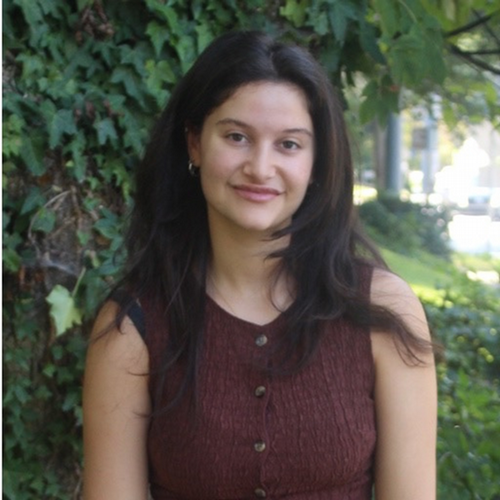 Julia Kamara Headshot