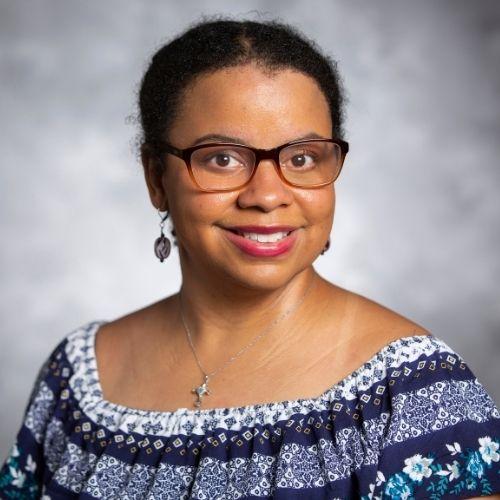 Rava Shelyn Chapman Headshot
